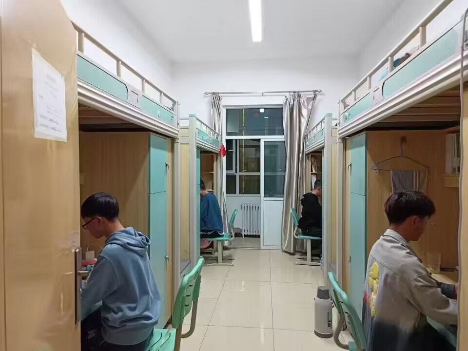 1667532779083085915.jpg 2.jpg